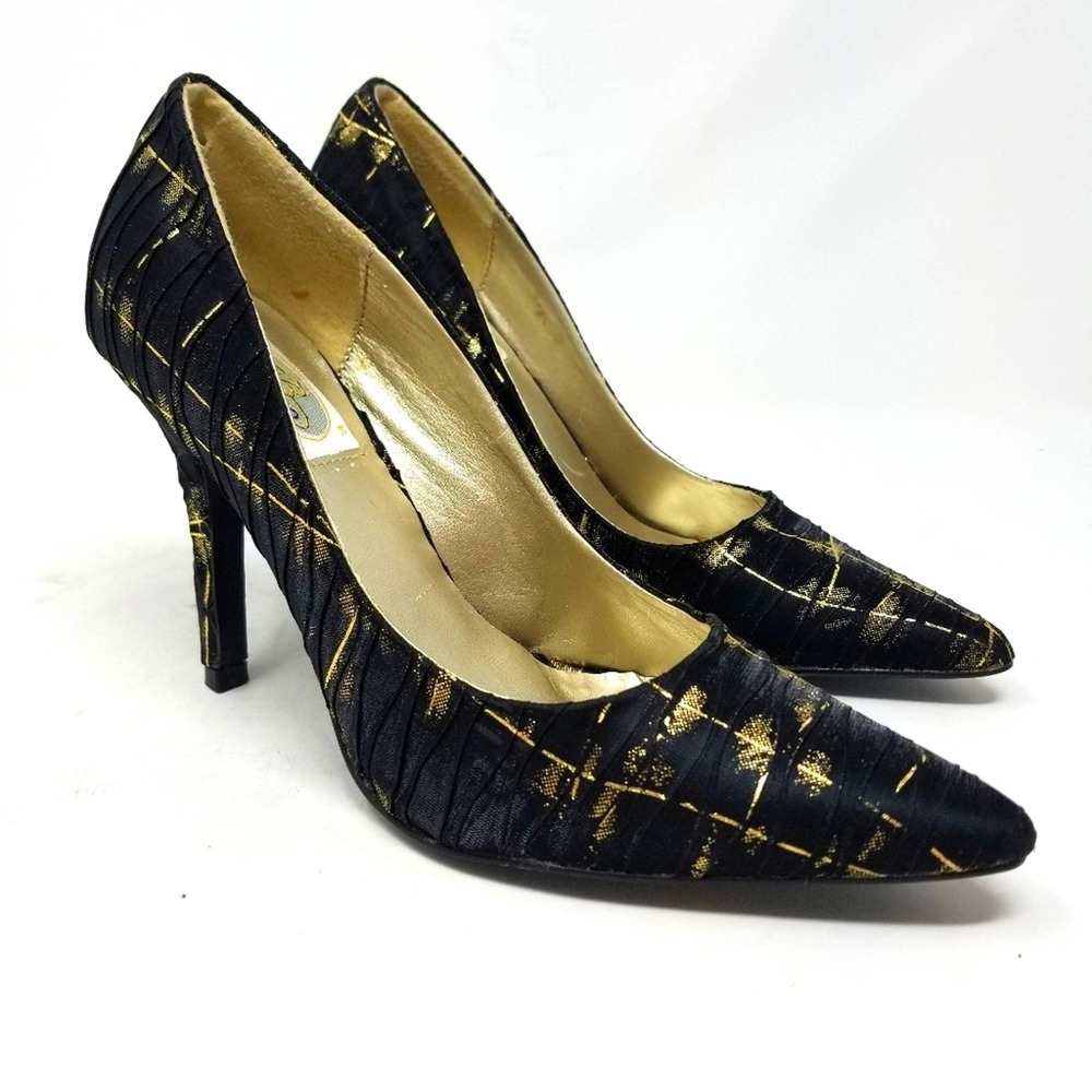Bolaro by Summerrio Gold‎ Black Stilettos Pumps